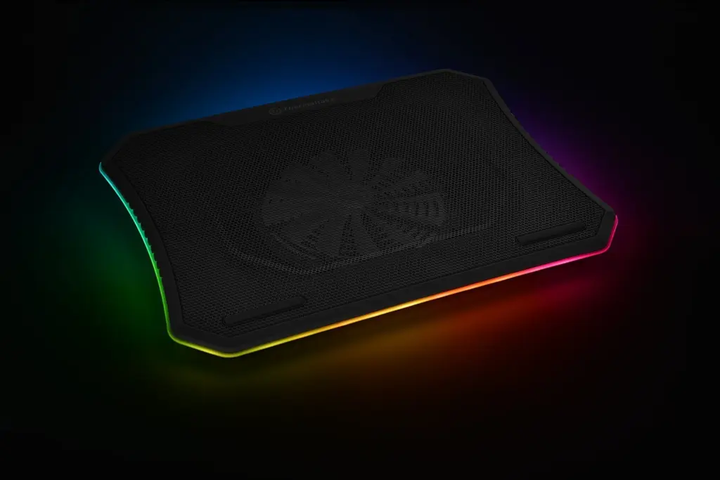 Thermaltake-PL20SWA-Cooling-Pad