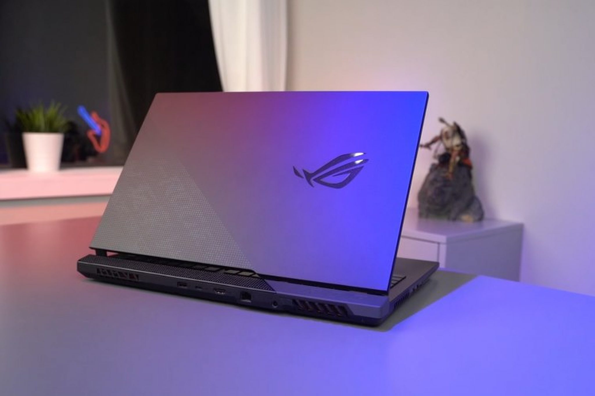 ASUS ROG Strix Scar 15 Is it Worth It? Review & Price
