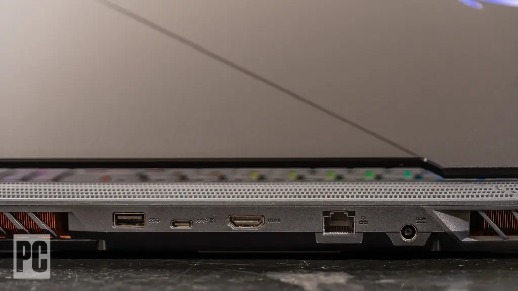 asus-rog-scar-15-ports