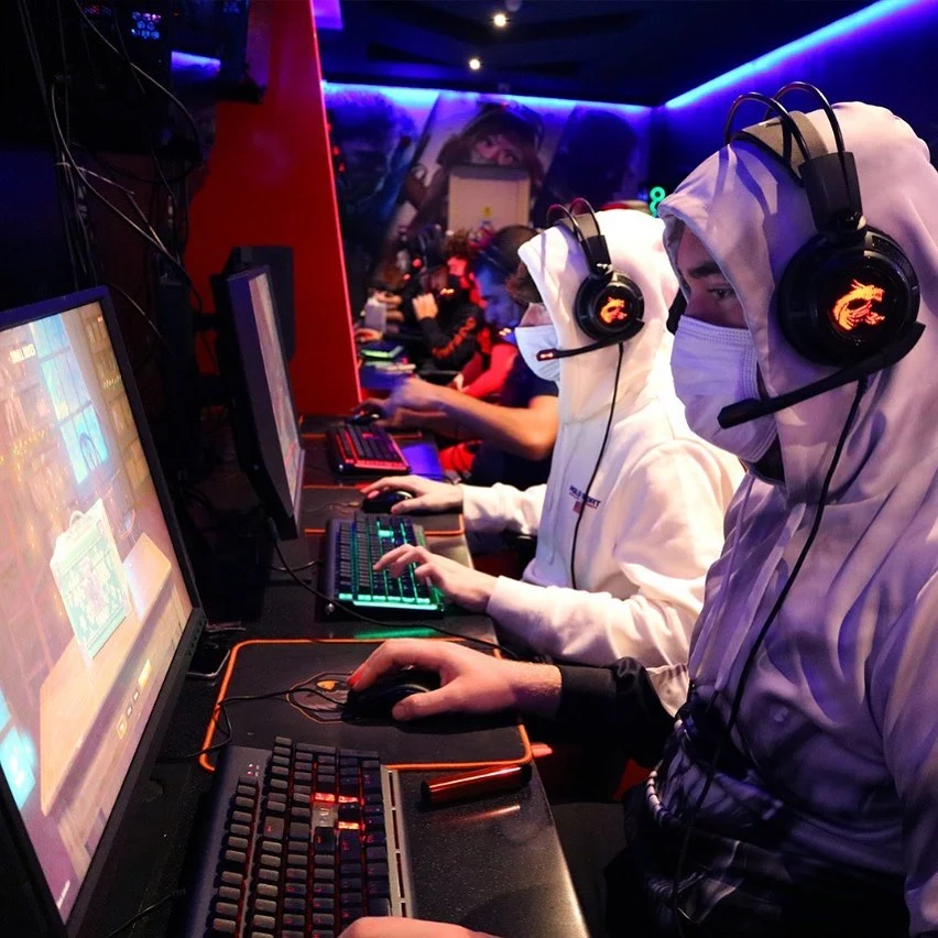 Que Club Gaming Zone - PC Gaming