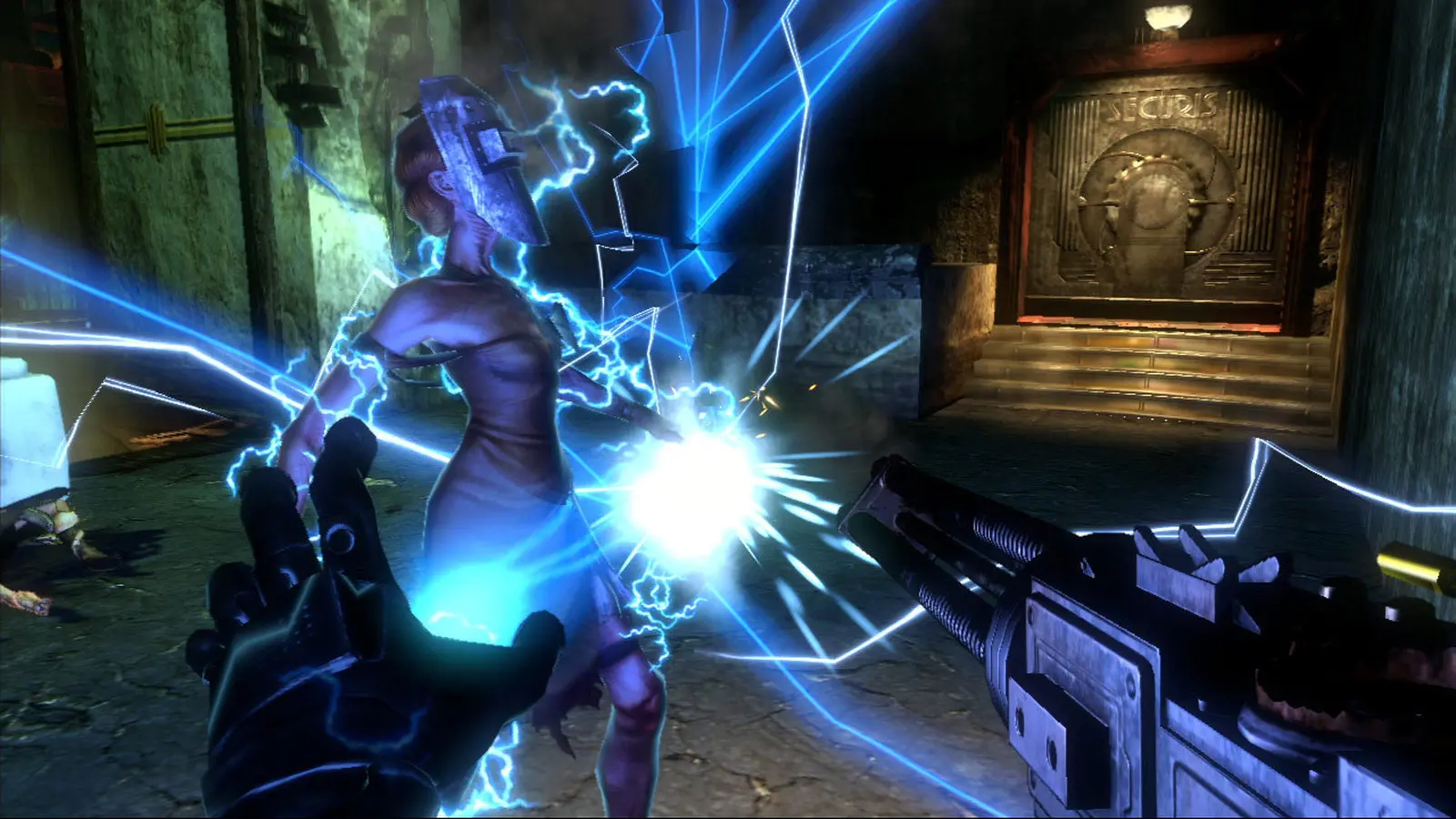 BioShock 2 gameplay: a lightning plasmid fired at an enemy in Rapture