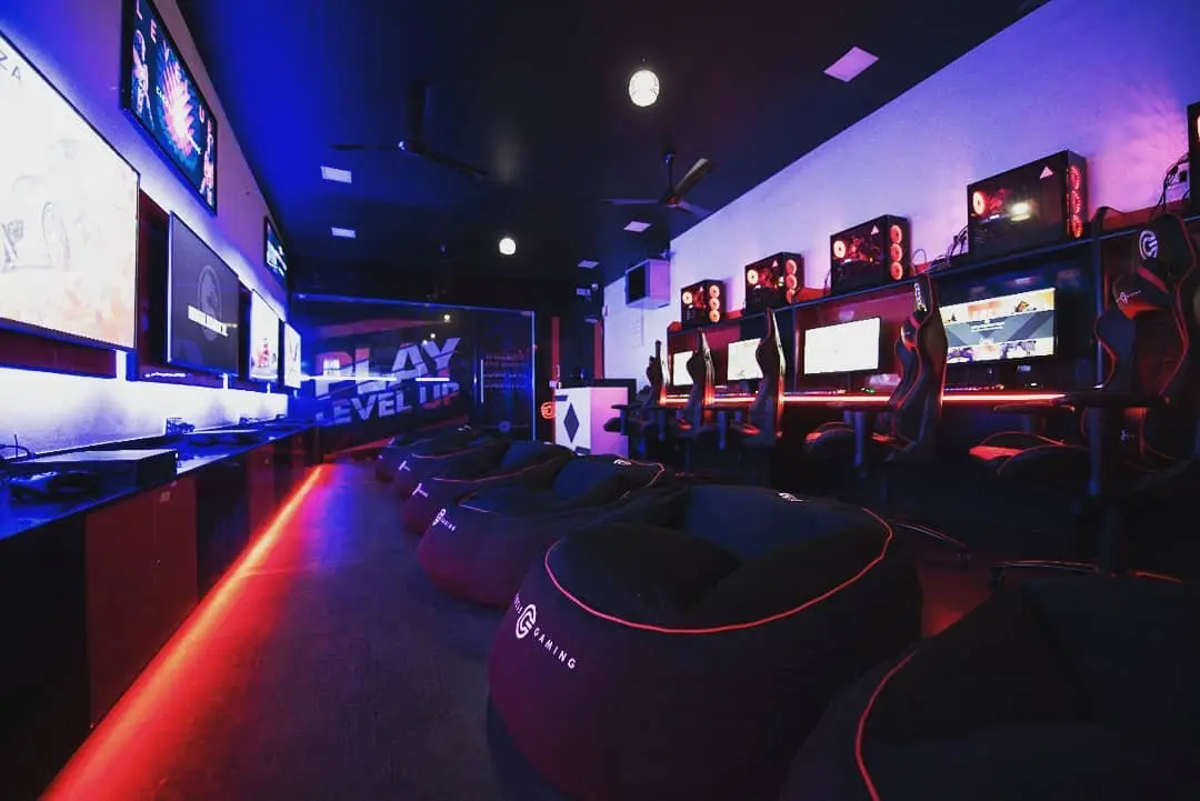 Circle Gaming Cafe Interior