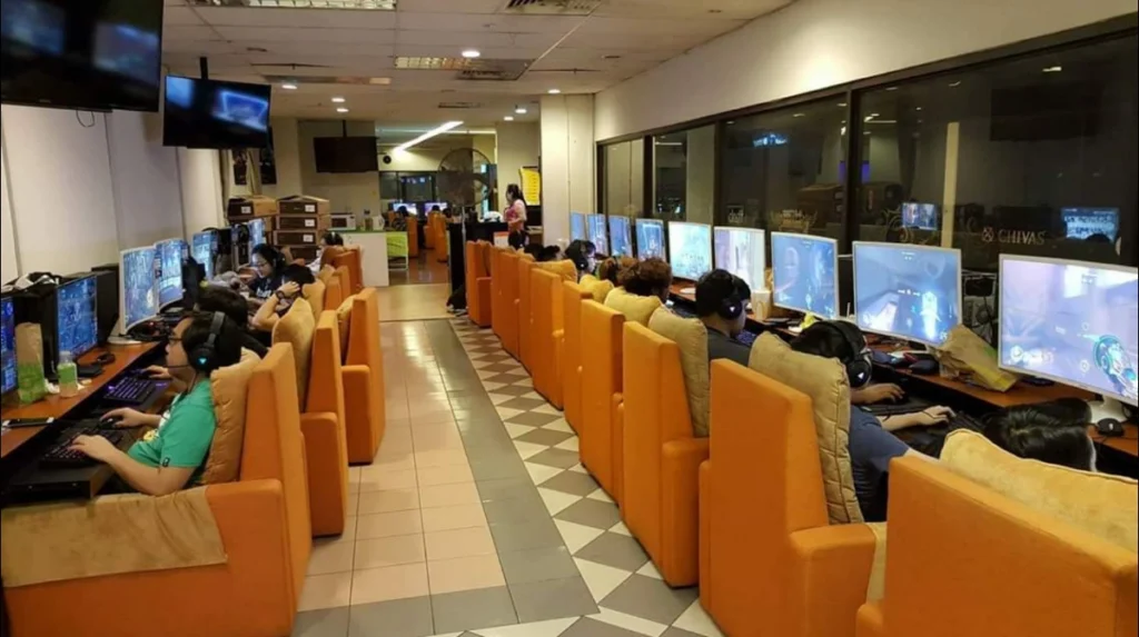 Clique Gaming - PC Gaming Cafe