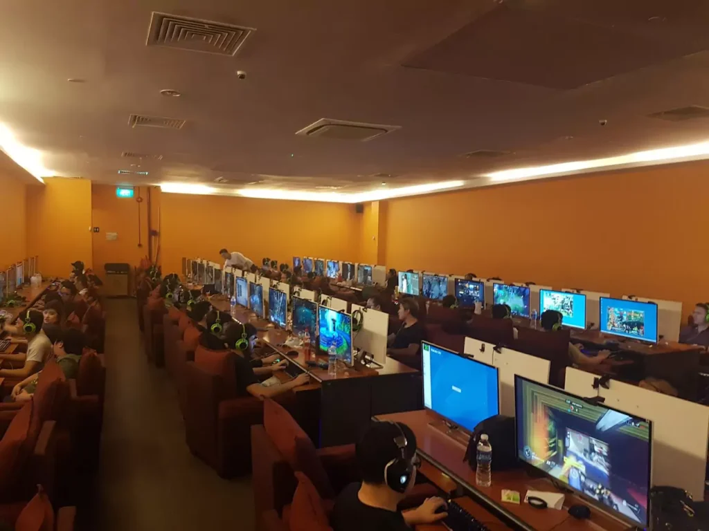 Khakabo Gaming Cafe In Singapore