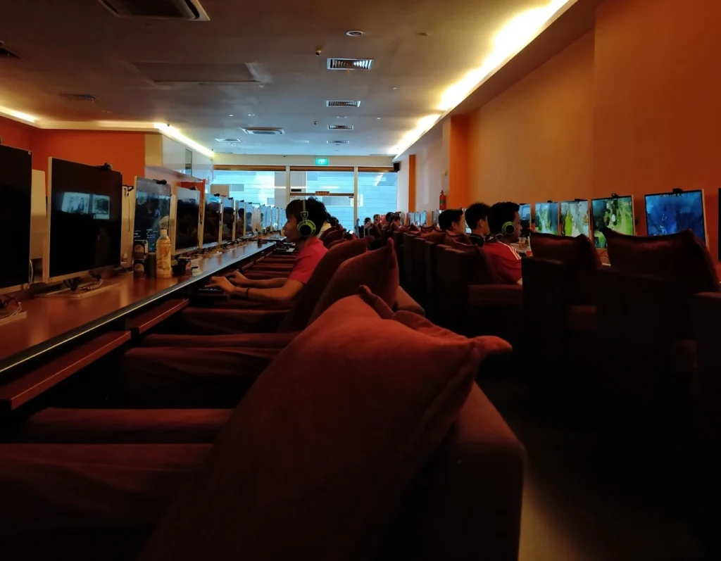 Khakabo - Singapore Gaming Cafe