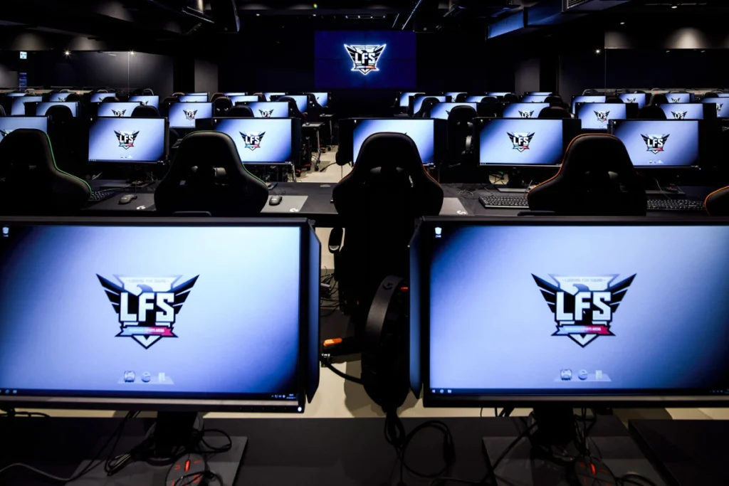 LFS esports Arena - Gaming PCs Setups