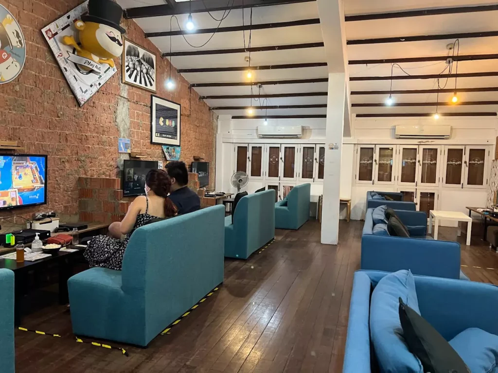 Play Nation HQ Gaming Cafe In Singapore