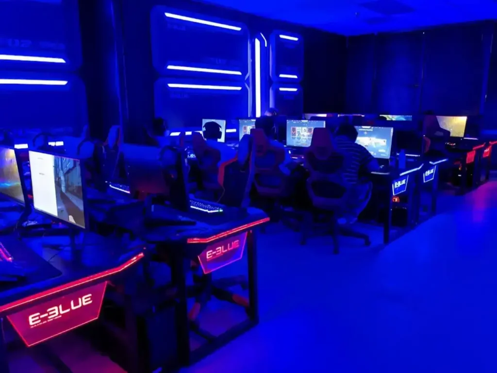 Level Up Gaming - Gaming Cafe in USA