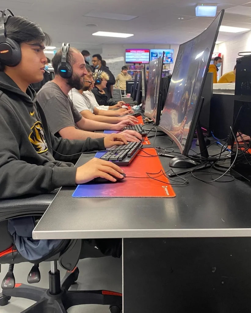 Respawn Esports Centre - Gaming Cafe in New Zealand