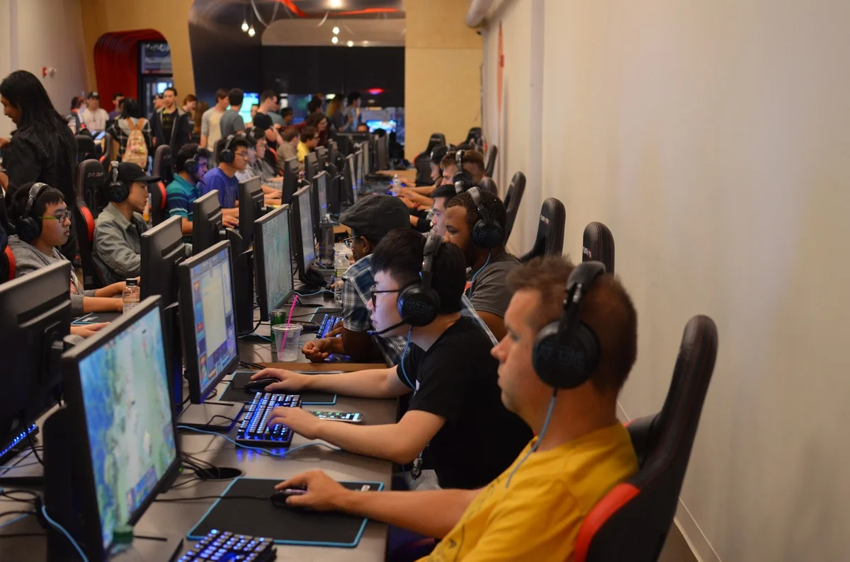 Balance Patch Boston interior gaming setup
