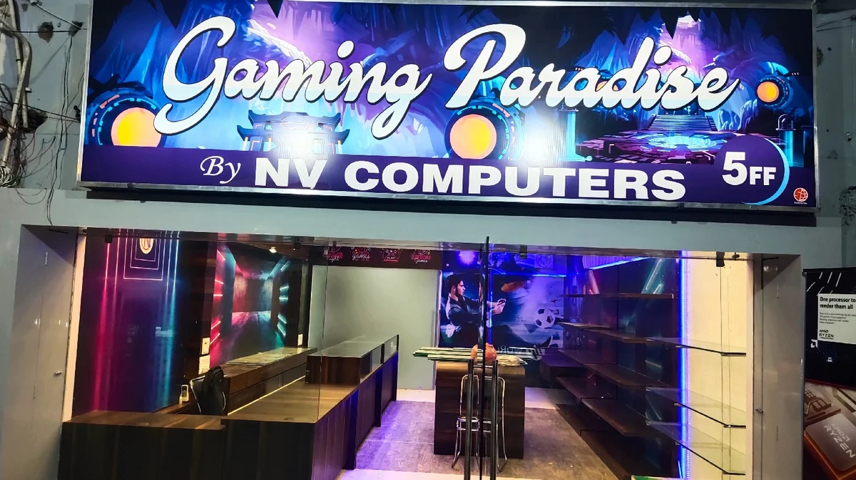 Gaming Paradise Amritsar interior gaming setup