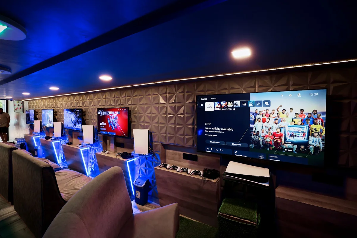 GLITCH E-Sports Belapur Navi Mumbai interior