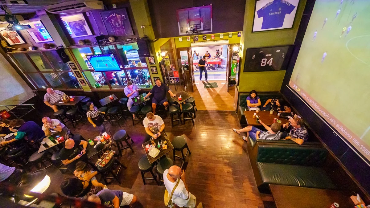 Guild Gamebar Sukhumvit Soi 26 Bangkok interior gaming setup