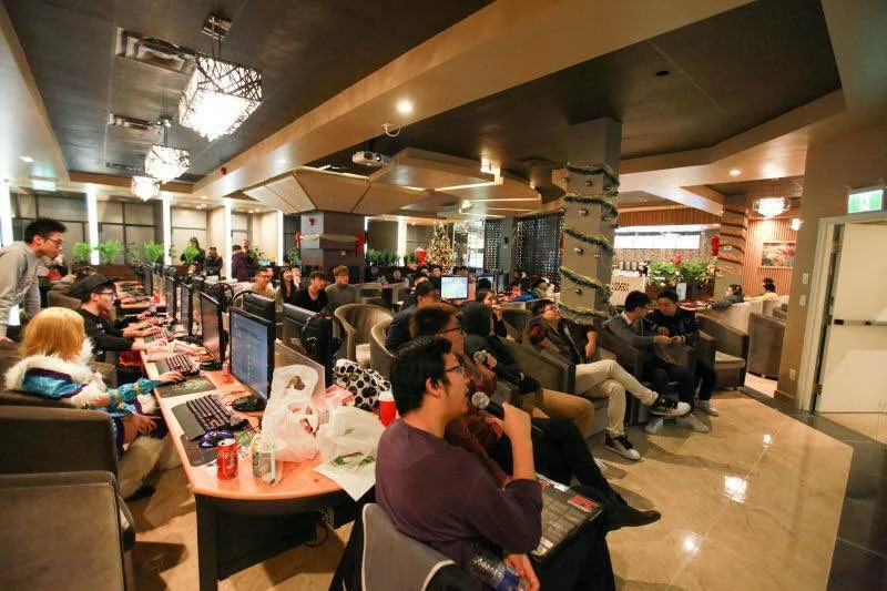 Best Gaming Cafes in Toronto (2026): Prices, PC Specs & Areas 28 Invictus Game Station North York Toronto interior gaming setup
