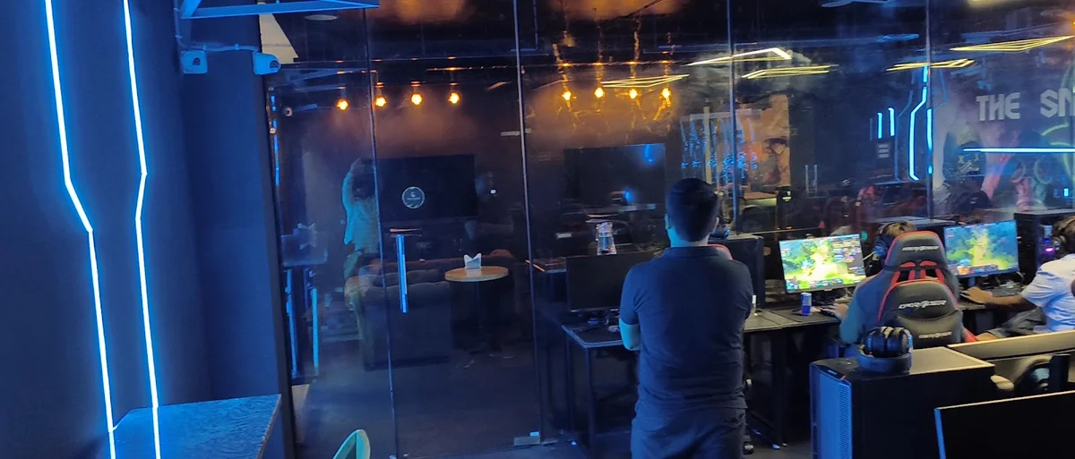 Night Hawk Gaming Lounge Paradise Secunderabad interior