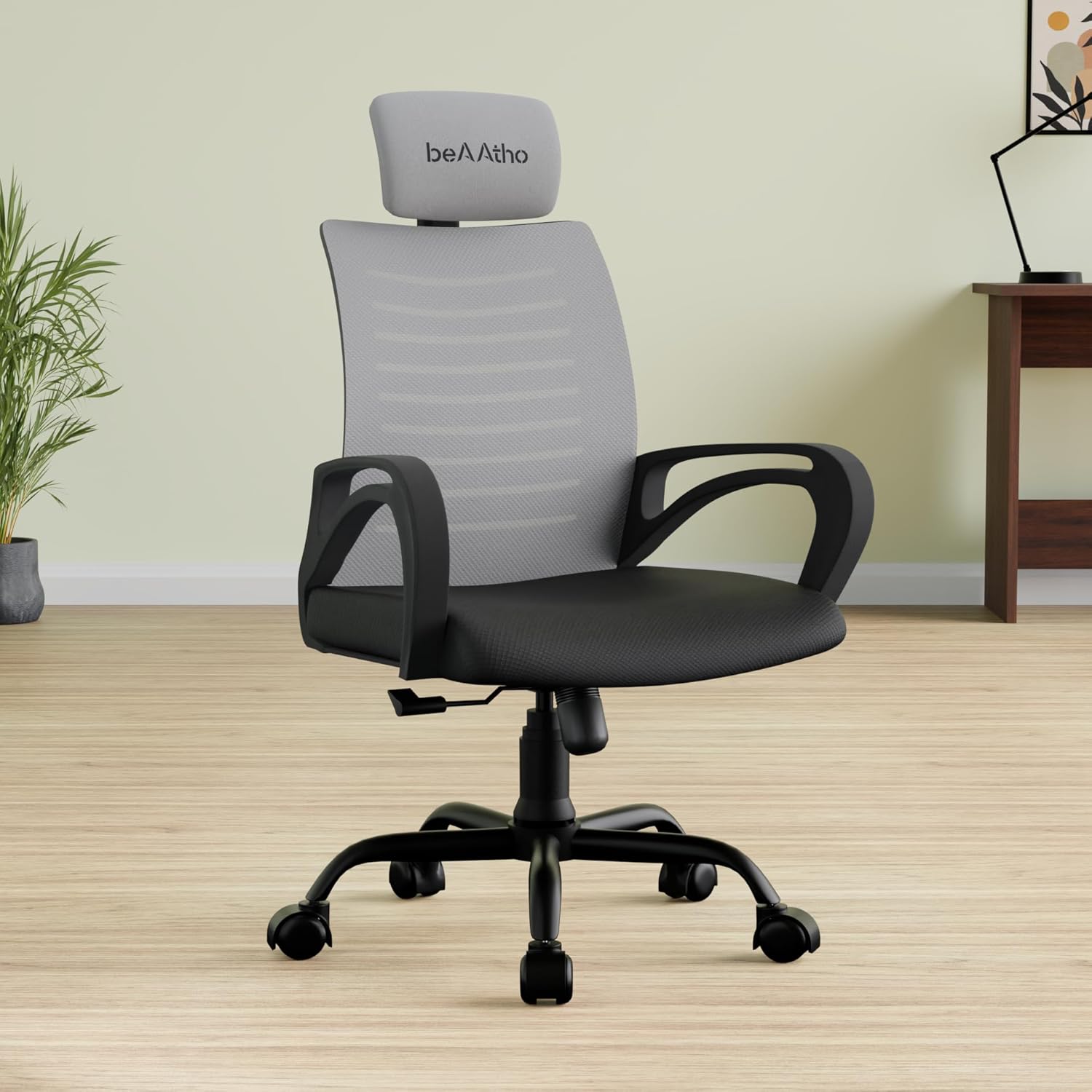 beAAtho Verona High-Back Mesh ergonomic chair